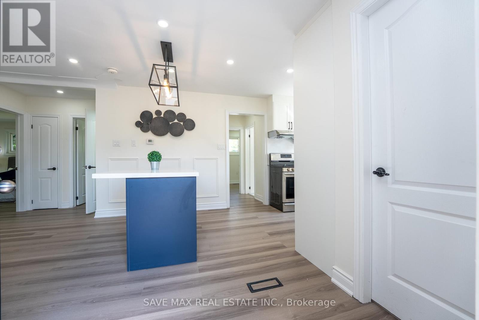 441 West 5th Street, Hamilton, Ontario  L9C 3P5 - Photo 8 - X12392866