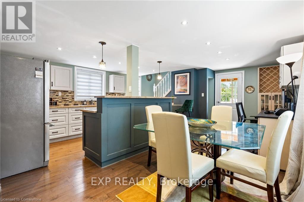 70 Jarrow Road, St. Catharines, Ontario  L2M 1B6 - Photo 5 - X12392867