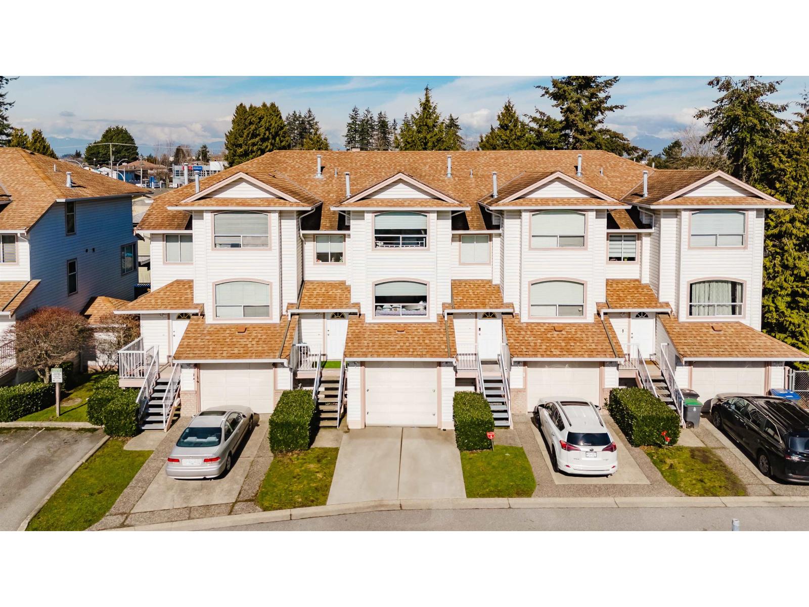 9 7140 132 Street, Surrey, British Columbia  V3W 1J5 - Photo 3 - R3045380