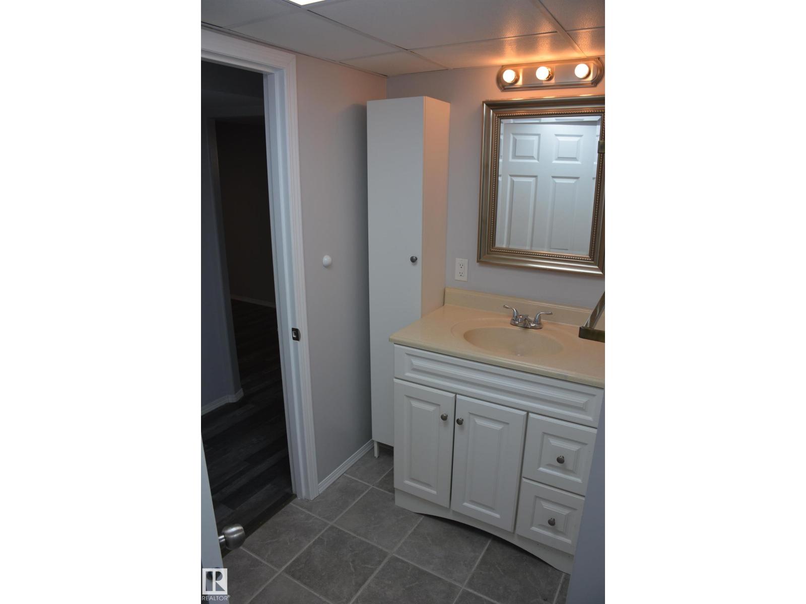 5506 56 St, Barrhead, Alberta  T7N 1C6 - Photo 16 - E4456949