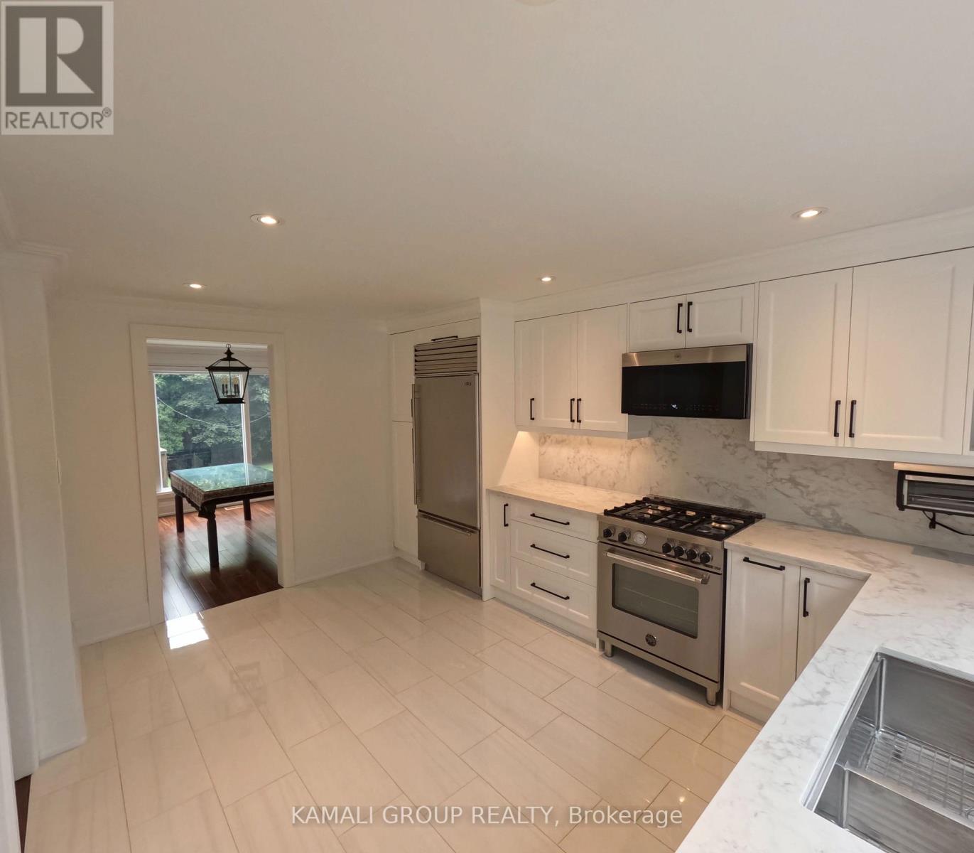 77 Hove Street, Toronto, Ontario  M3H 4Z2 - Photo 7 - C12392900