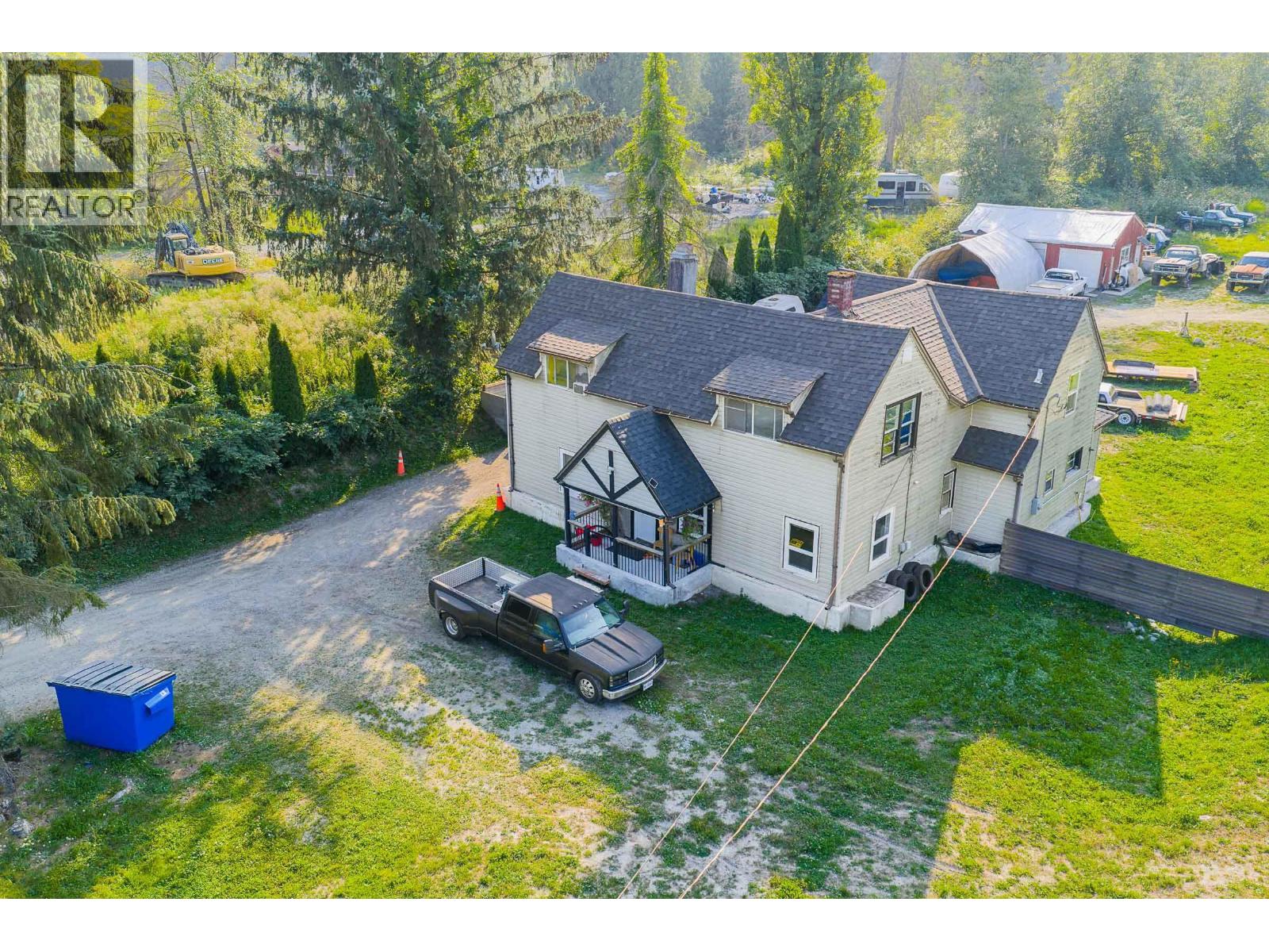 Property at 13511 224 STREET image 2