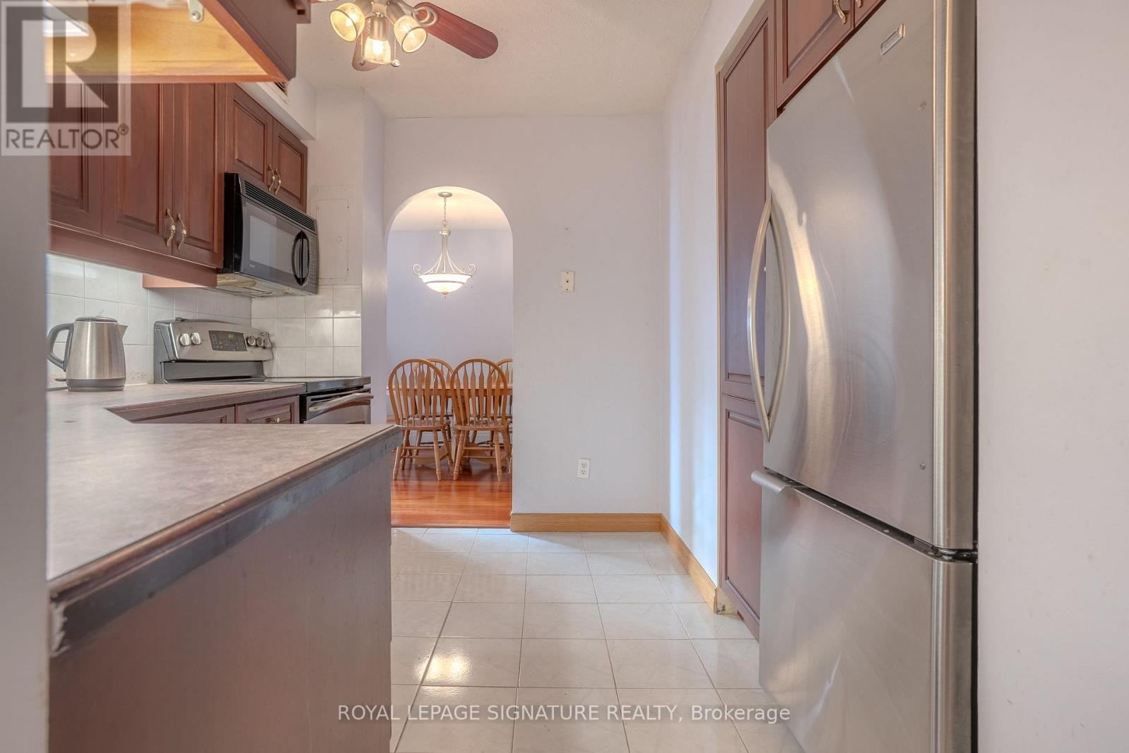 1608 - 975 Warwick Court, Burlington (Lasalle), Ontario  L7T 3Z7 - Photo 20 - W12392892