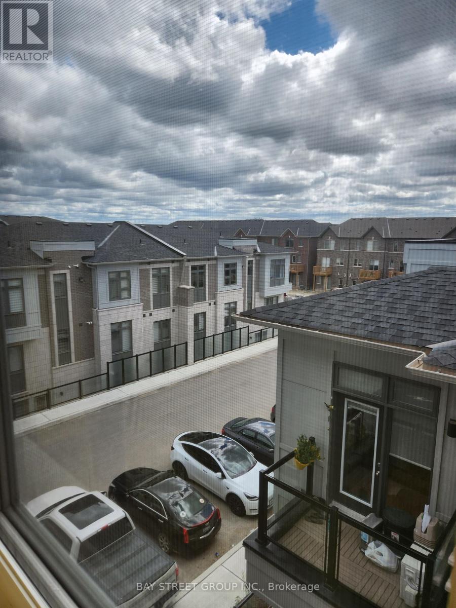 35 - 10 Halliford Place, Brampton, Ontario  L6P 4R1 - Photo 11 - W12392921