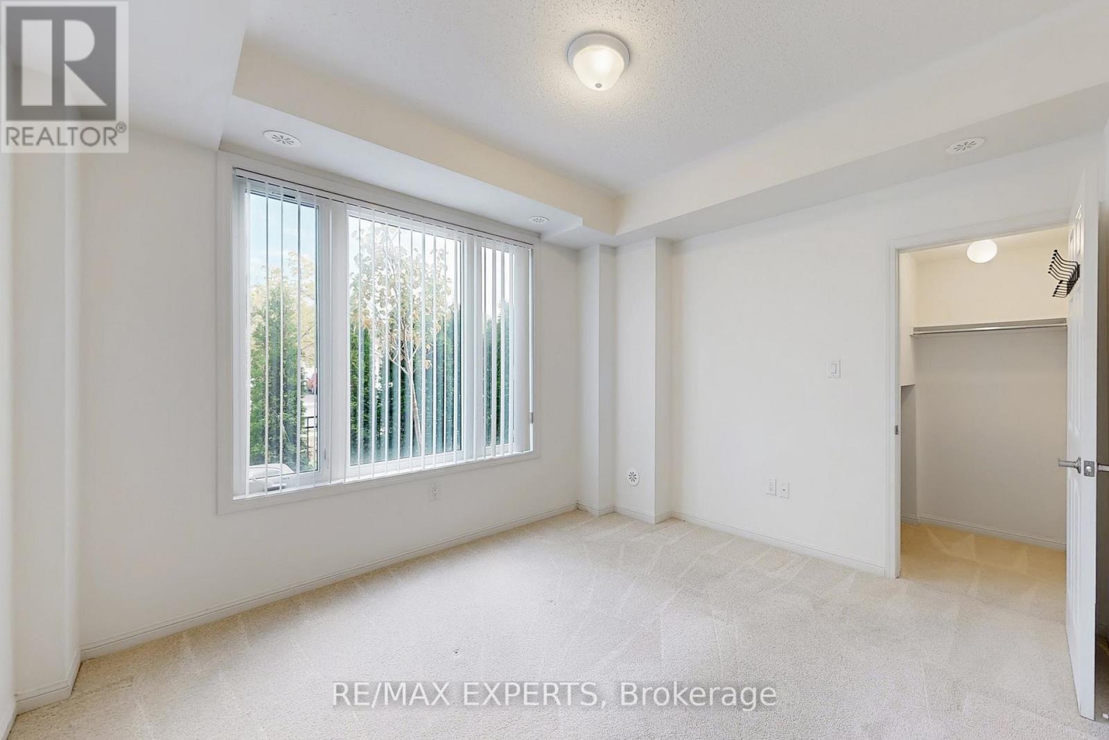 33 - 250 Sunny Meadow Boulevard, Brampton, Ontario  L6R 3Y7 - Photo 16 - W12392946