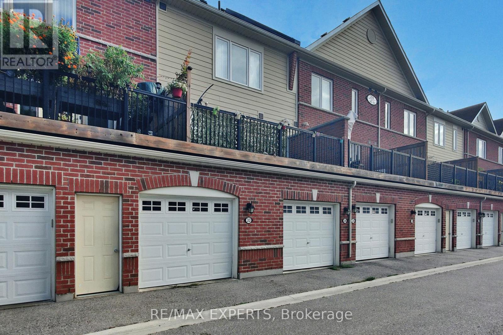 33 - 250 Sunny Meadow Boulevard, Brampton, Ontario  L6R 3Y7 - Photo 25 - W12392946