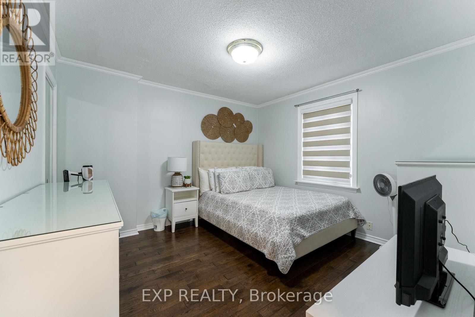 2505 Dufferin Street, Toronto, Ontario  M6B 3R3 - Photo 17 - W12392949