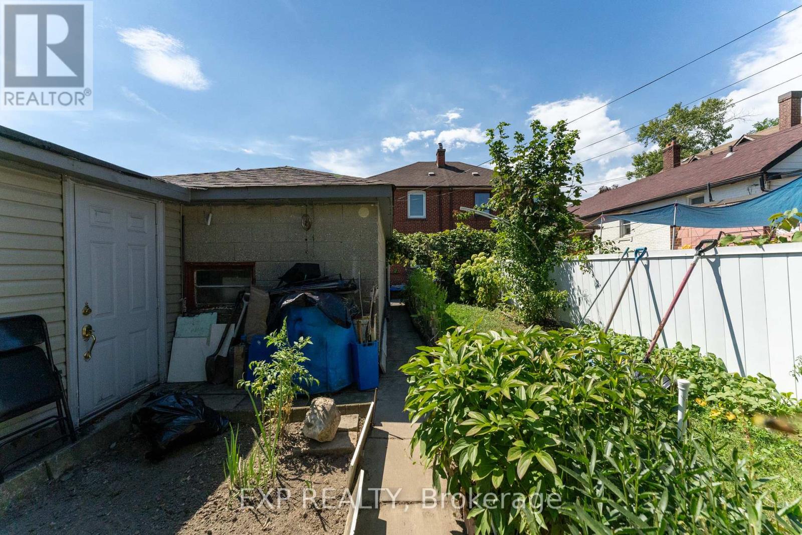 2505 Dufferin Street, Toronto, Ontario  M6B 3R3 - Photo 41 - W12392949