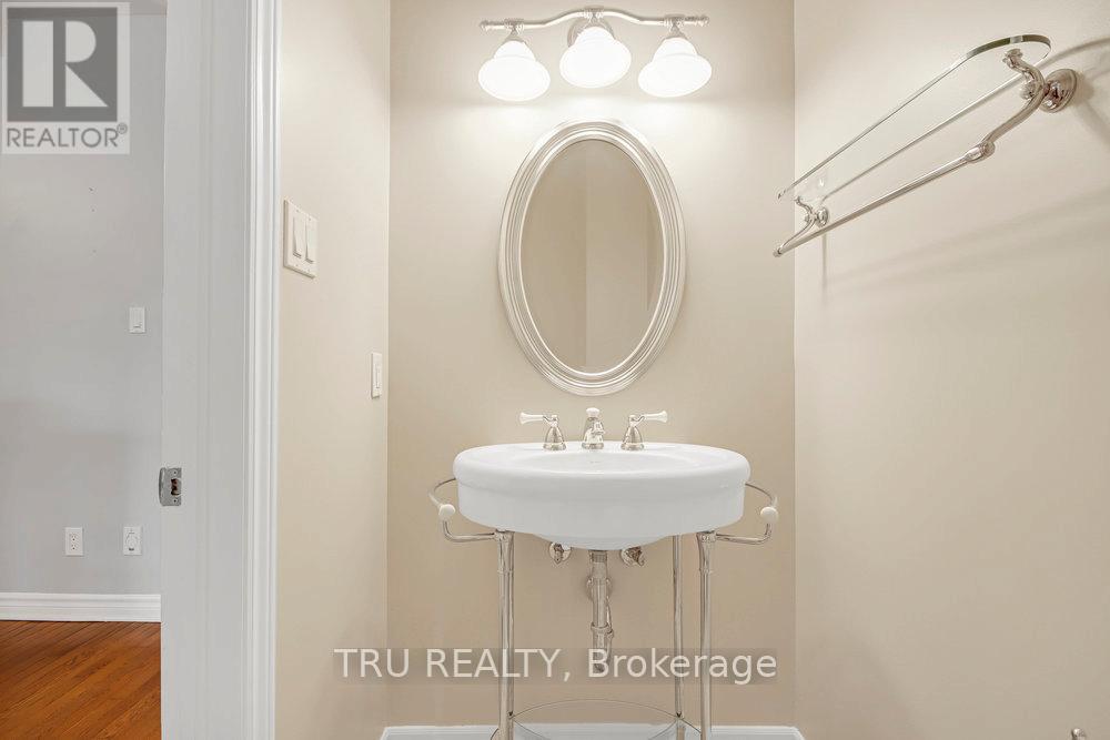 108 Villageview Private, Ottawa, Ontario  K0A 1L0 - Photo 13 - X12392973
