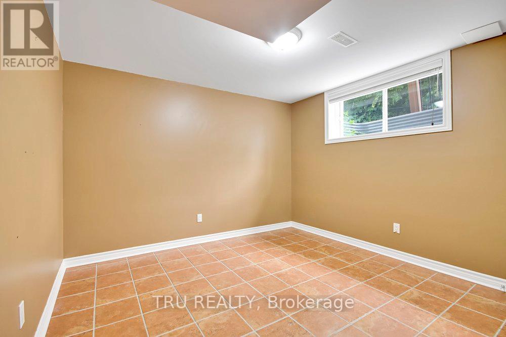 108 Villageview Private, Ottawa, Ontario  K0A 1L0 - Photo 27 - X12392973