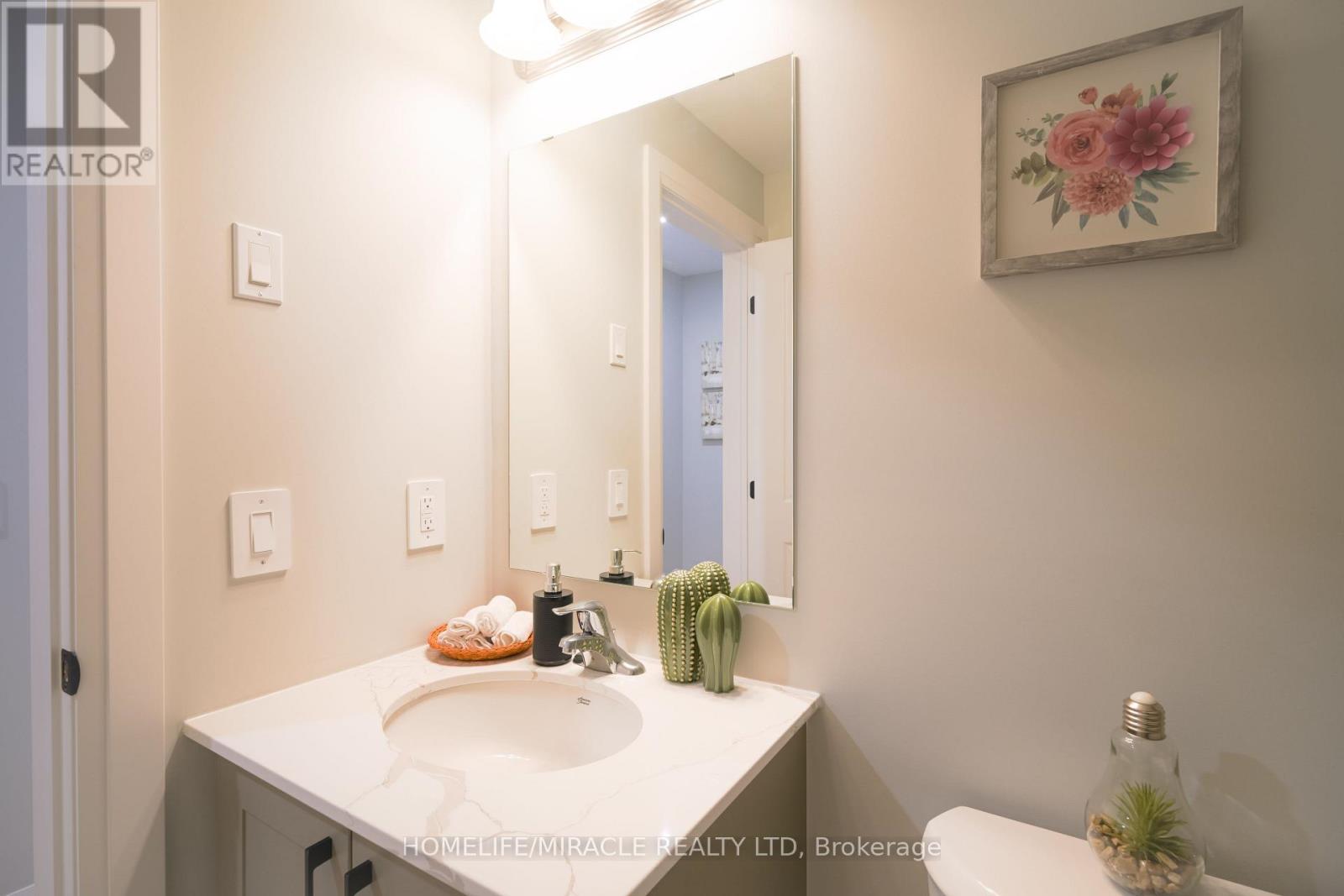 2 - 10 South Creek Drive, Kitchener, Ontario  N2P 2R3 - Photo 11 - X12392907