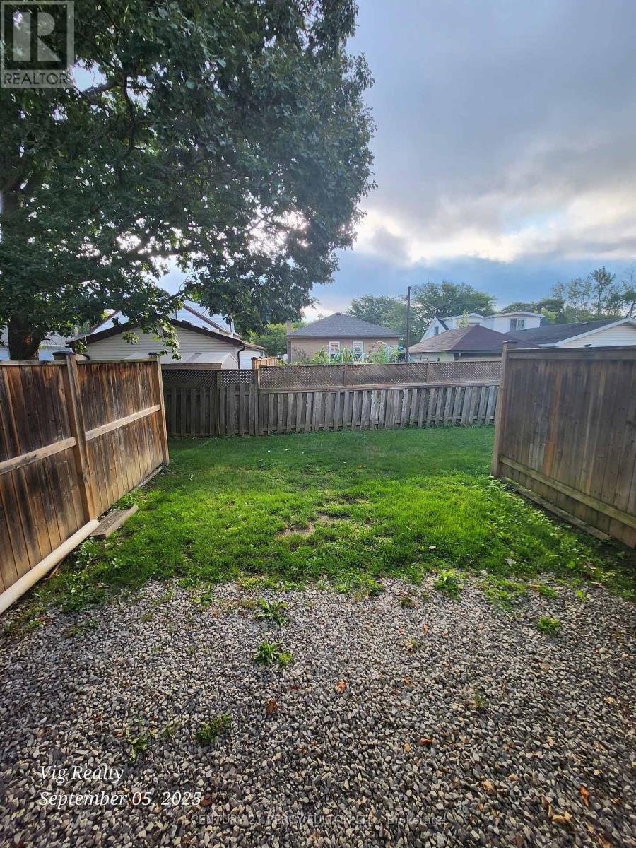 276 - 100 Brownleigh Avenue, Welland, Ontario  L3B 5V8 - Photo 14 - X12392911