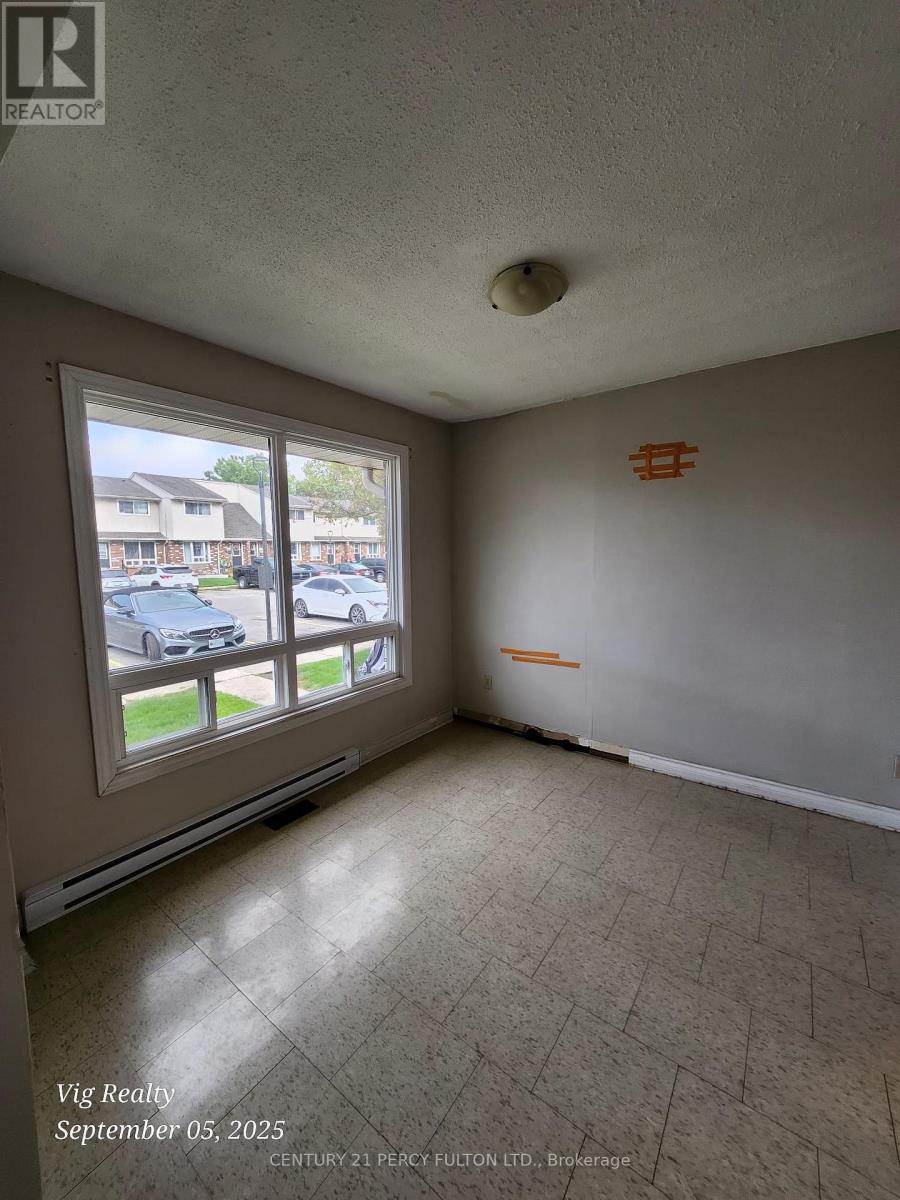 276 - 100 Brownleigh Avenue, Welland, Ontario  L3B 5V8 - Photo 15 - X12392911