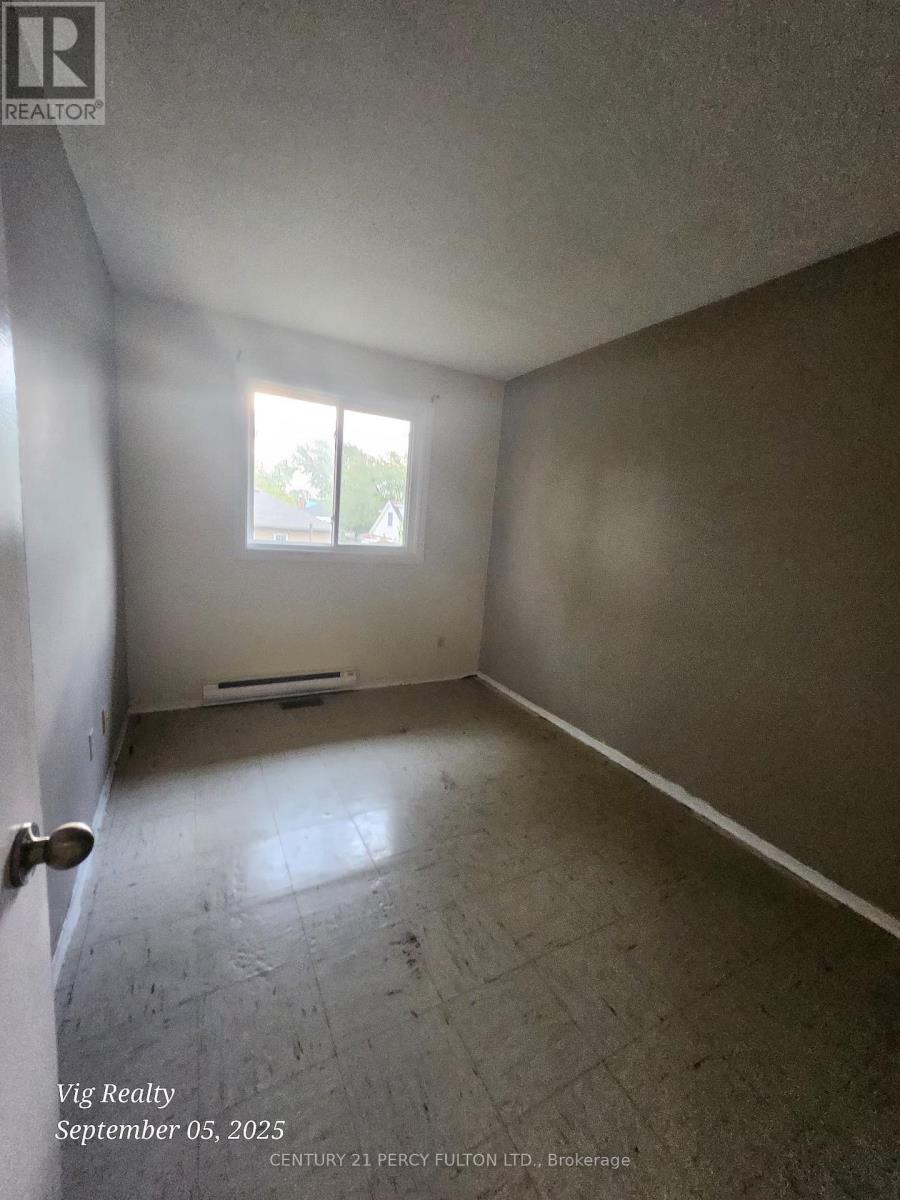 276 - 100 Brownleigh Avenue, Welland, Ontario  L3B 5V8 - Photo 21 - X12392911