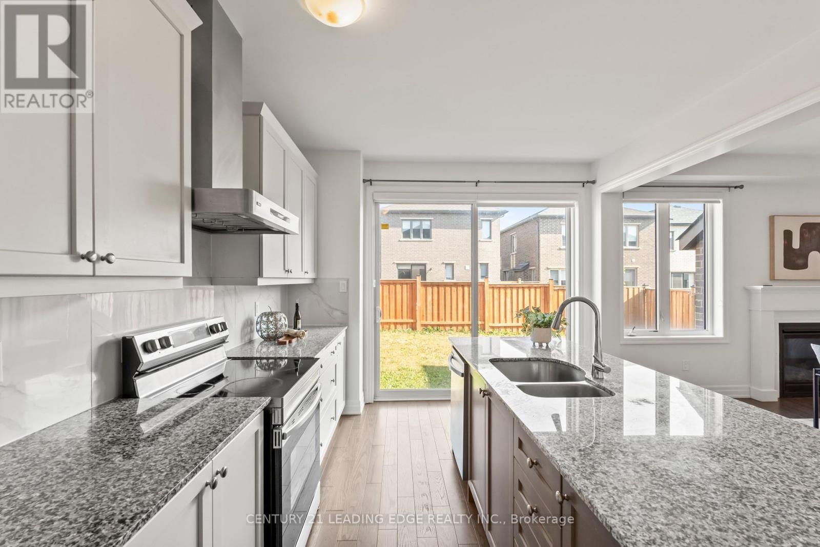 43 William Nador Street, Kitchener, Ontario  N2E 3X8 - Photo 14 - X12392928