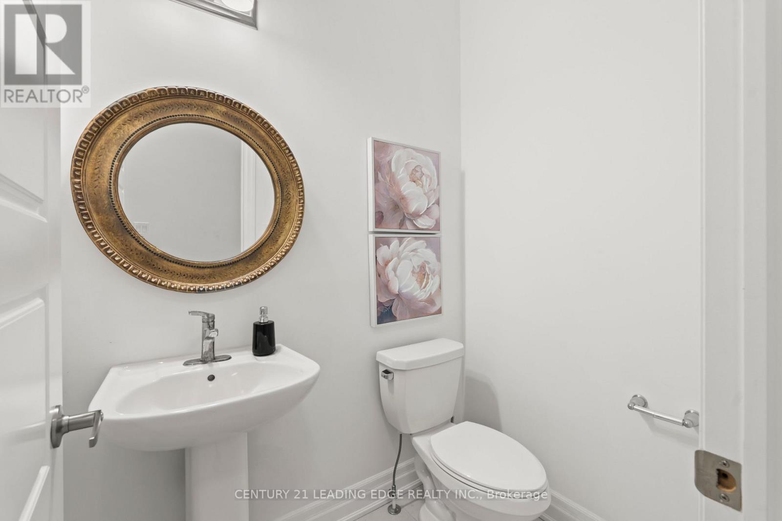 43 William Nador Street, Kitchener, Ontario  N2E 3X8 - Photo 16 - X12392928