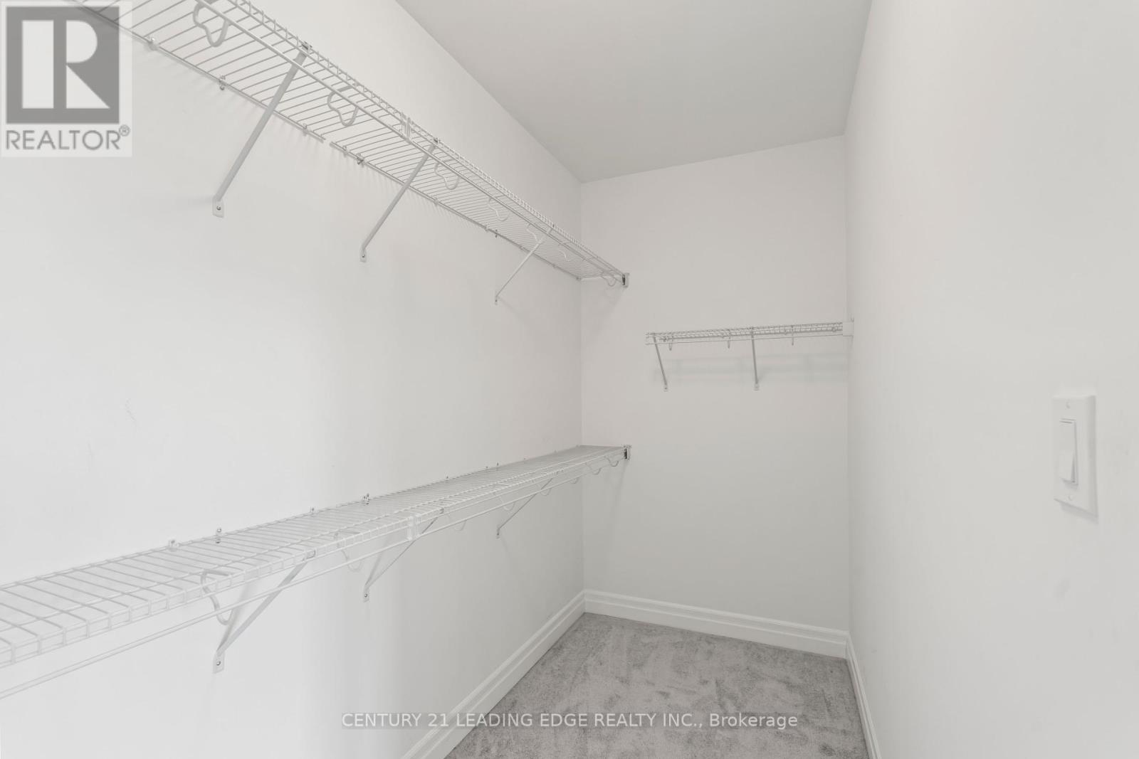 43 William Nador Street, Kitchener, Ontario  N2E 3X8 - Photo 33 - X12392928