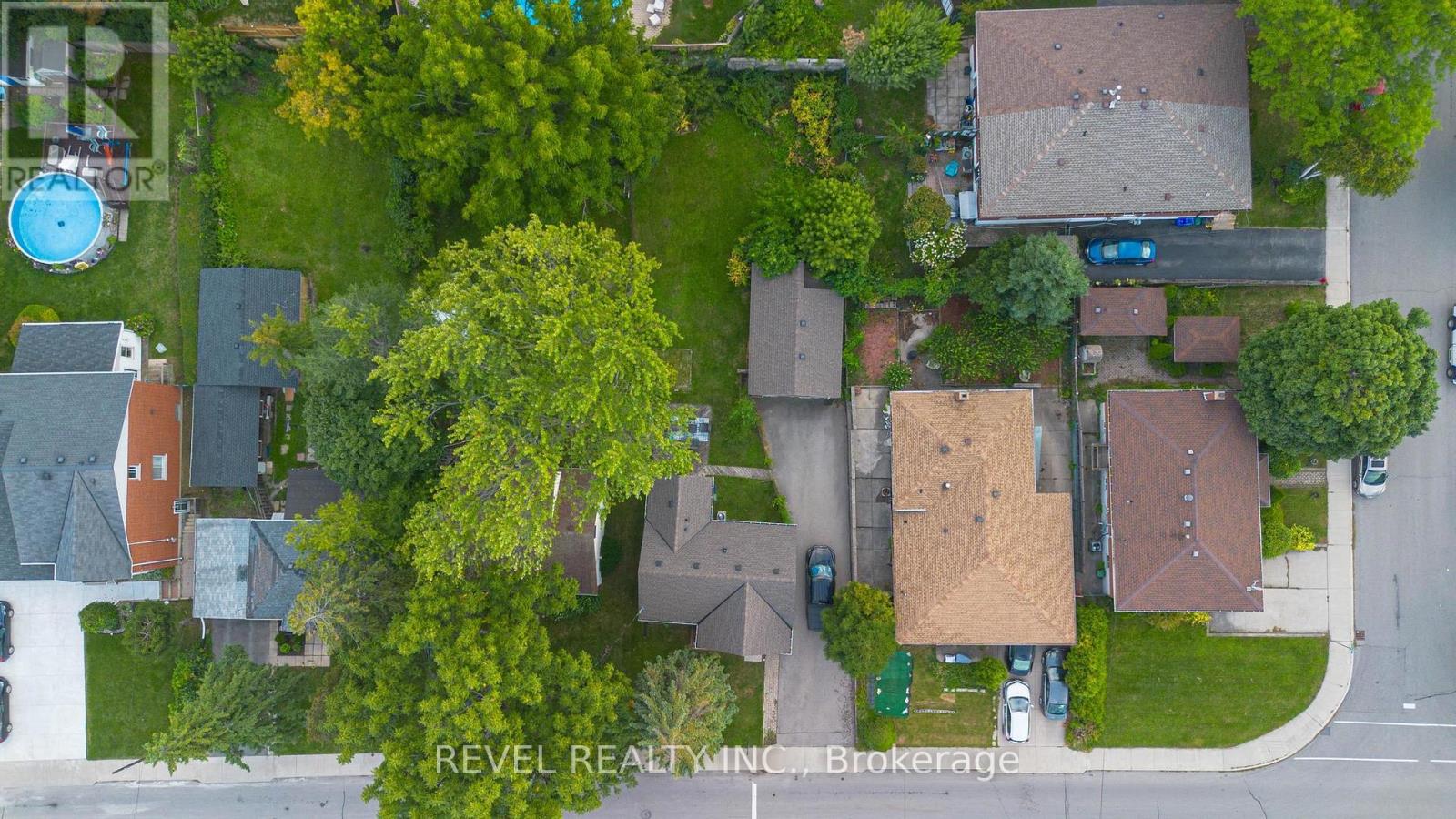 27 Aldridge Street, Hamilton (Yeoville), Ontario  L9C 2S9 - Photo 10 - X12392930