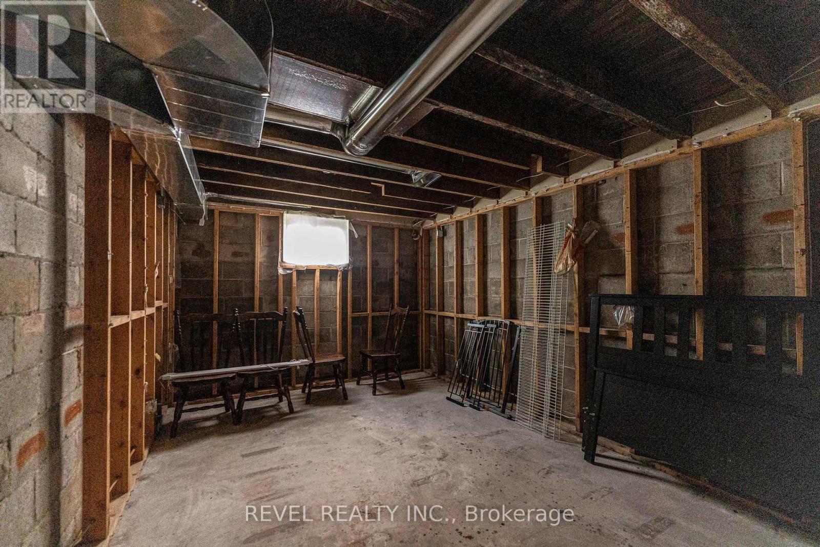 27 Aldridge Street, Hamilton (Yeoville), Ontario  L9C 2S9 - Photo 32 - X12392930