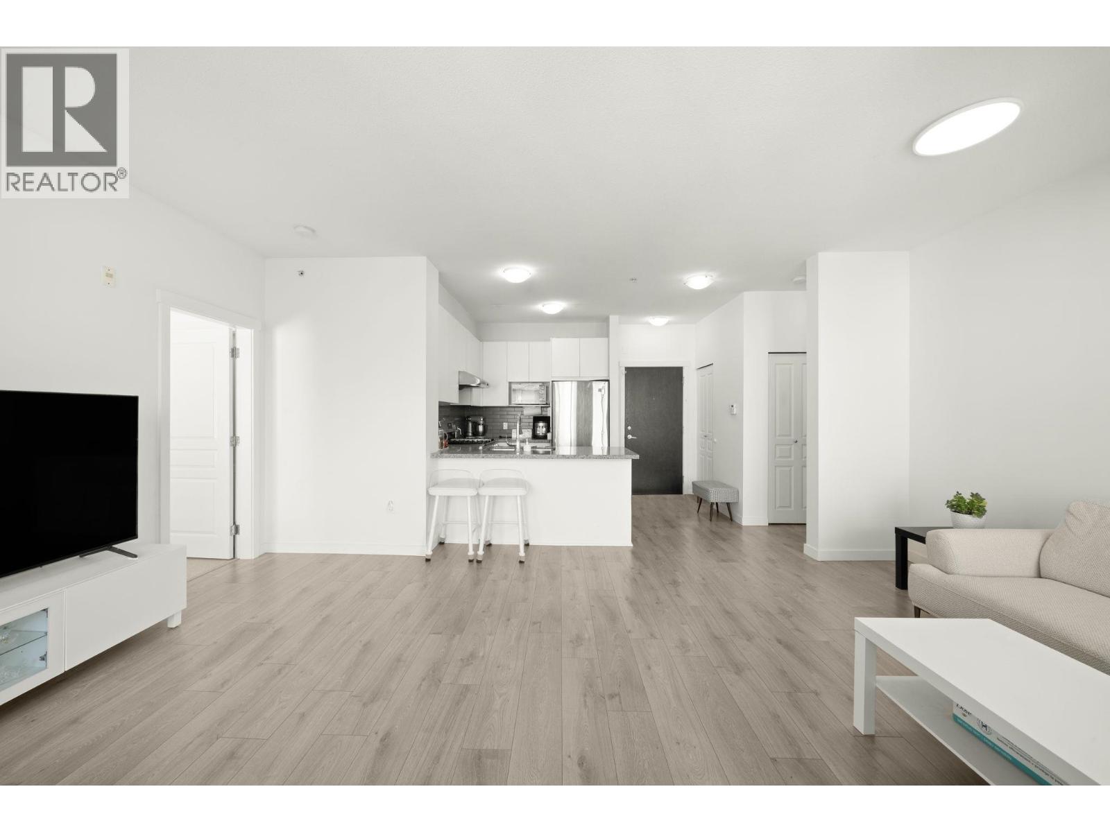 438 9388 Mckim Way, Richmond, British Columbia  V6X 0J7 - Photo 8 - R3045936