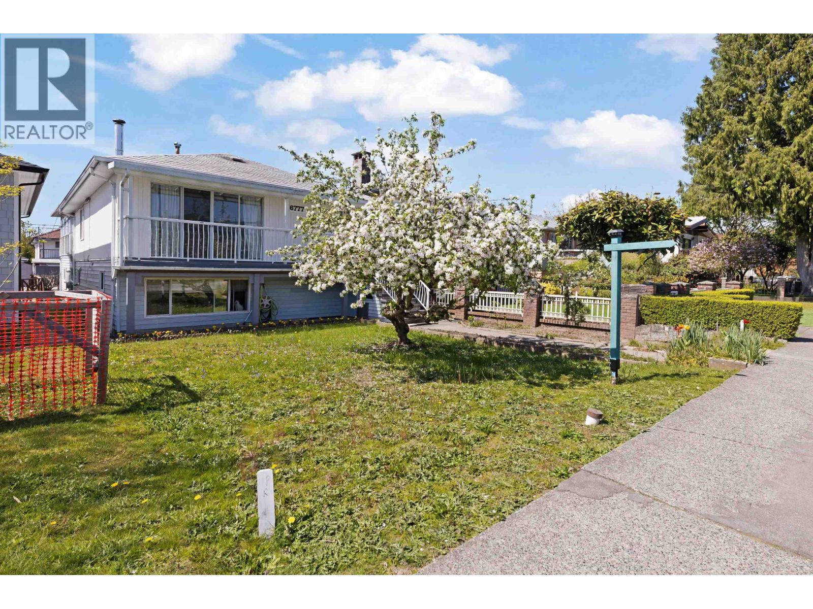 6777 Kerr Street, Vancouver, British Columbia  V5S 3C7 - Photo 2 - R3045895
