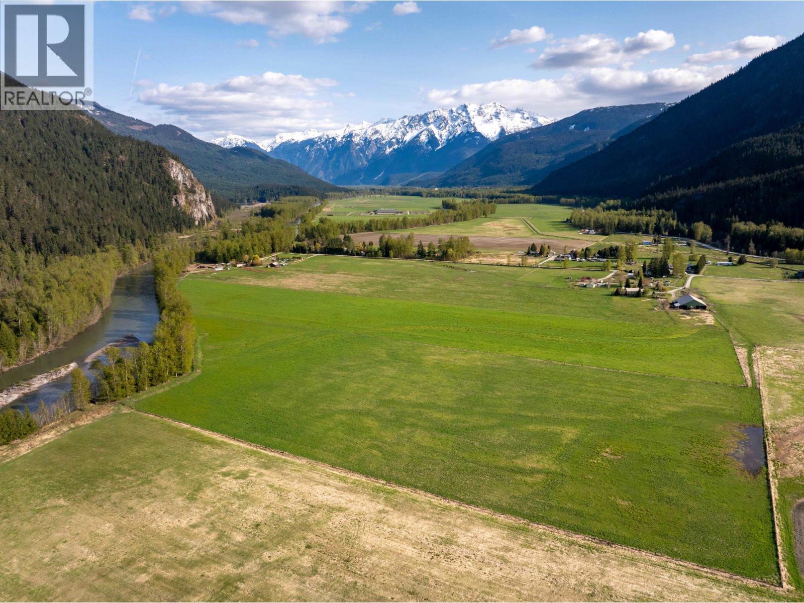 899 Erickson Road, Pemberton, British Columbia  V0N 2L2 - Photo 36 - R3045933