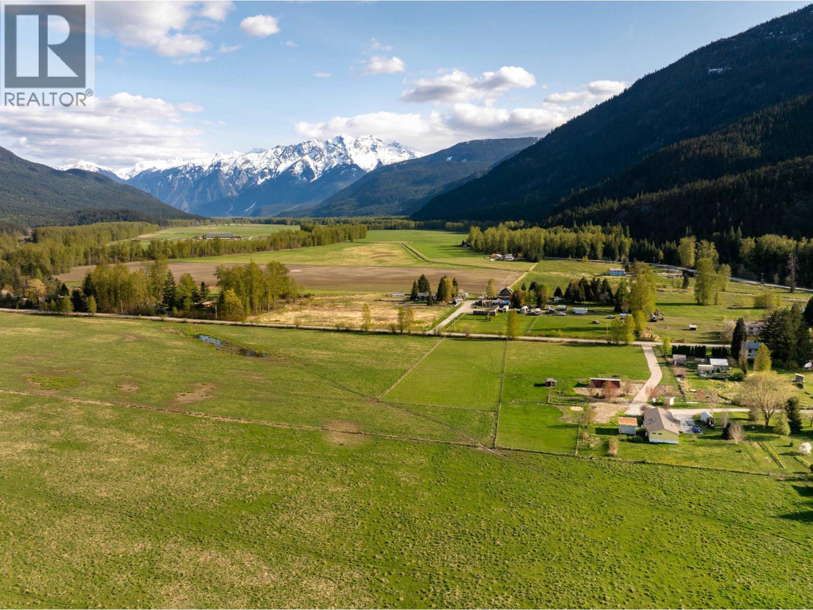 899 Erickson Road, Pemberton, British Columbia  V0N 2L2 - Photo 37 - R3045933