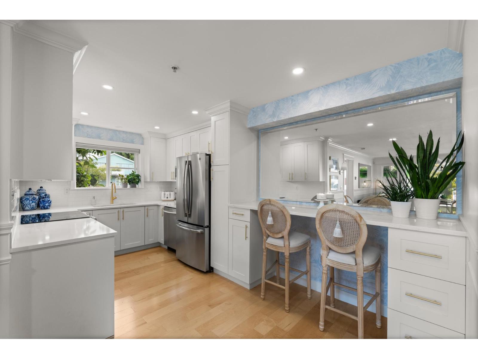 203 15621 Marine Drive, White Rock, British Columbia  V4B 1E1 - Photo 10 - R3045957