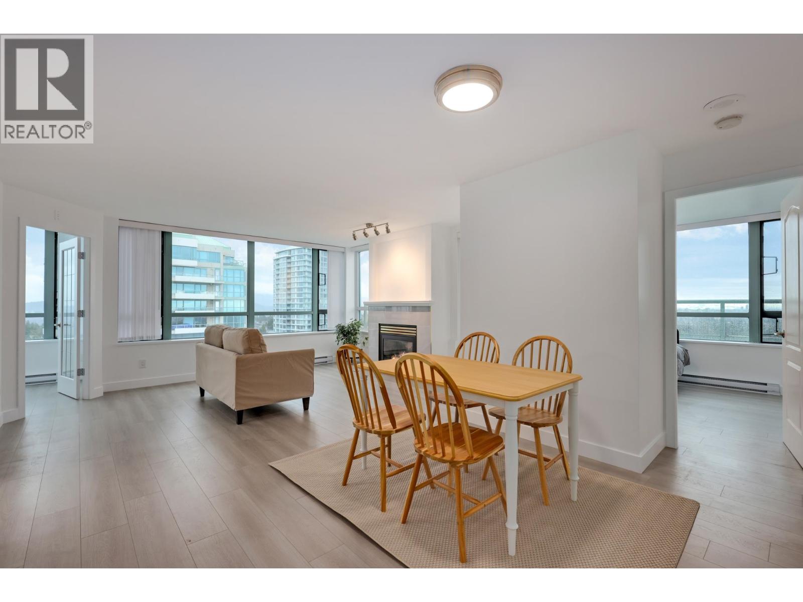 1803 6622 Southoaks Crescent, Burnaby, British Columbia  V5E 4K2 - Photo 5 - R3044790