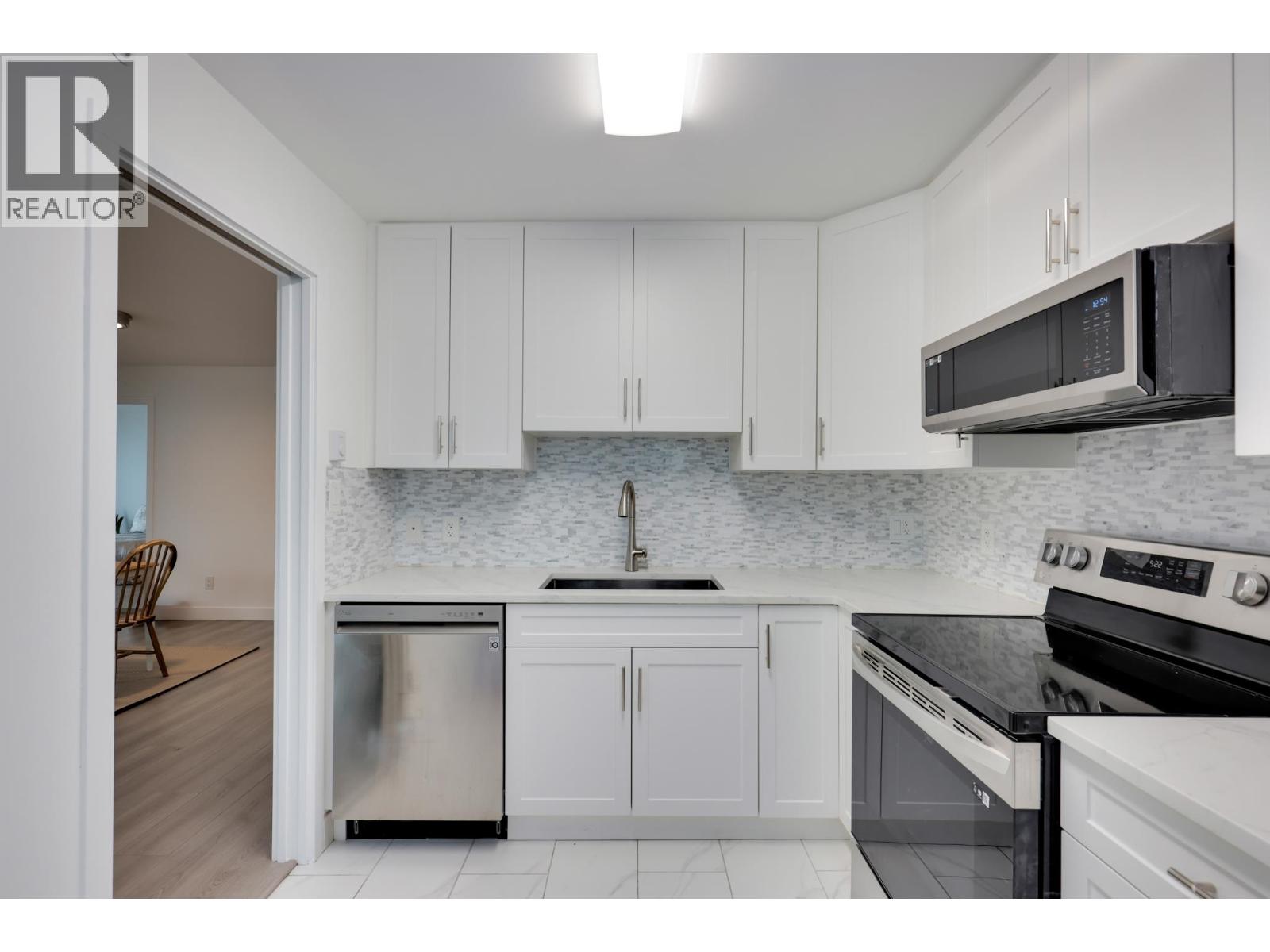 1803 6622 Southoaks Crescent, Burnaby, British Columbia  V5E 4K2 - Photo 6 - R3044790