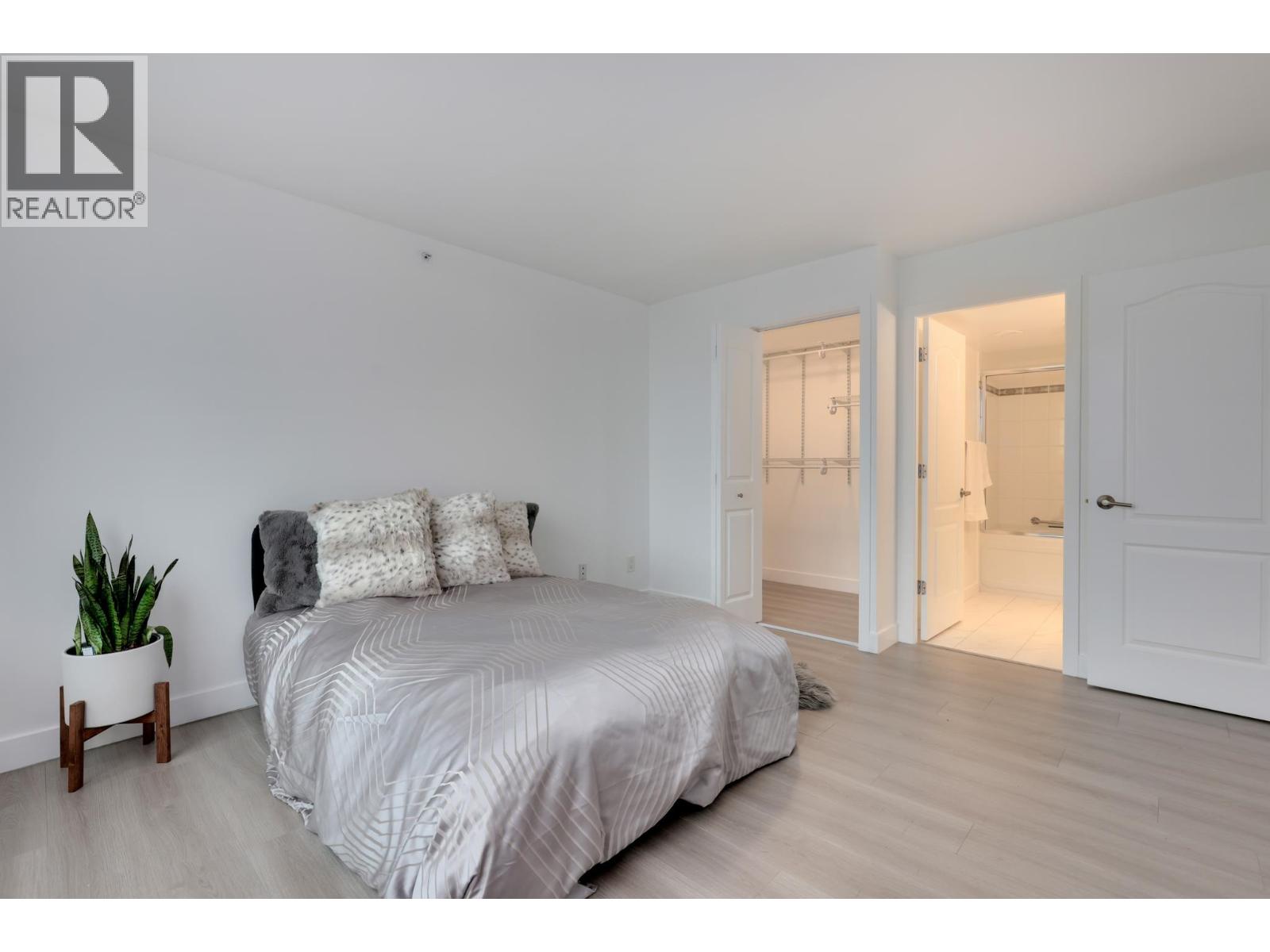 1803 6622 Southoaks Crescent, Burnaby, British Columbia  V5E 4K2 - Photo 14 - R3044790
