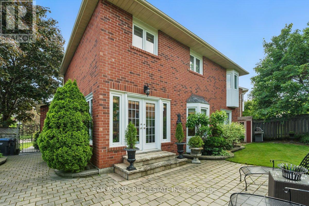 215 Anastasia Terrace, Mississauga, Ontario  L5B 3A5 - Photo 35 - W12392952