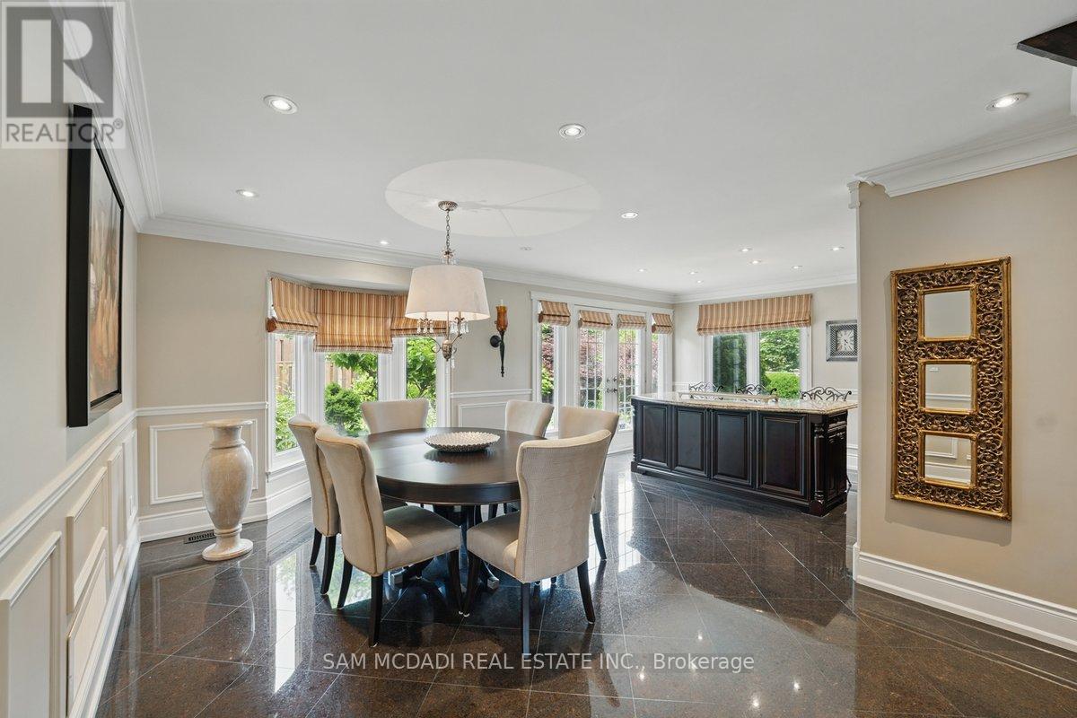 215 Anastasia Terrace, Mississauga, Ontario  L5B 3A5 - Photo 9 - W12392952