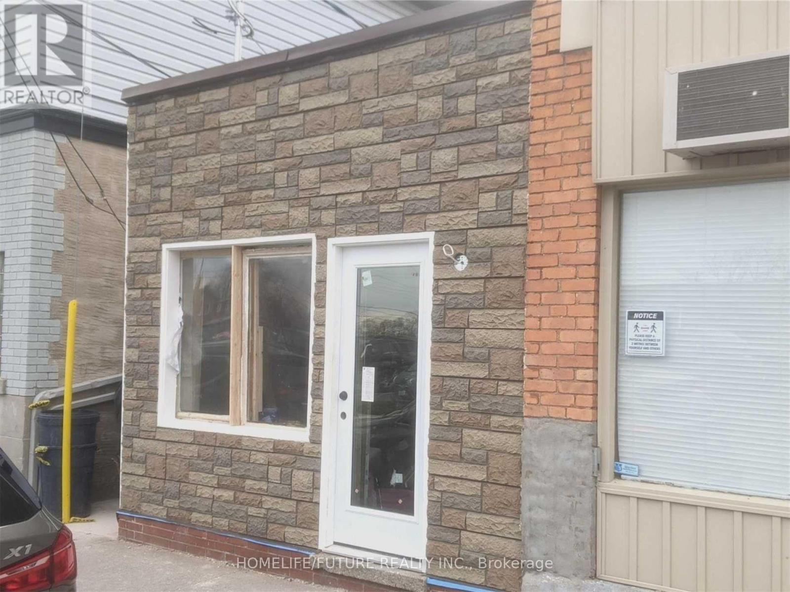 17 ALBERT STREET W, Thorold, Ontario