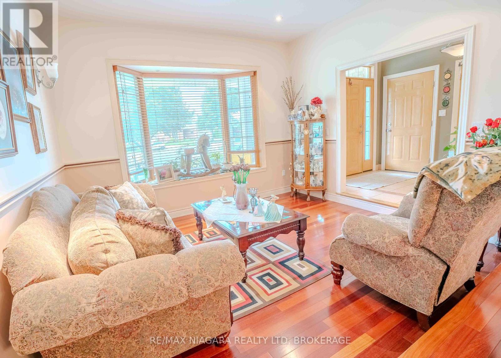 6287 Emma Street, Niagara Falls (Stamford), Ontario  L2J 4H2 - Photo 29 - X12393011