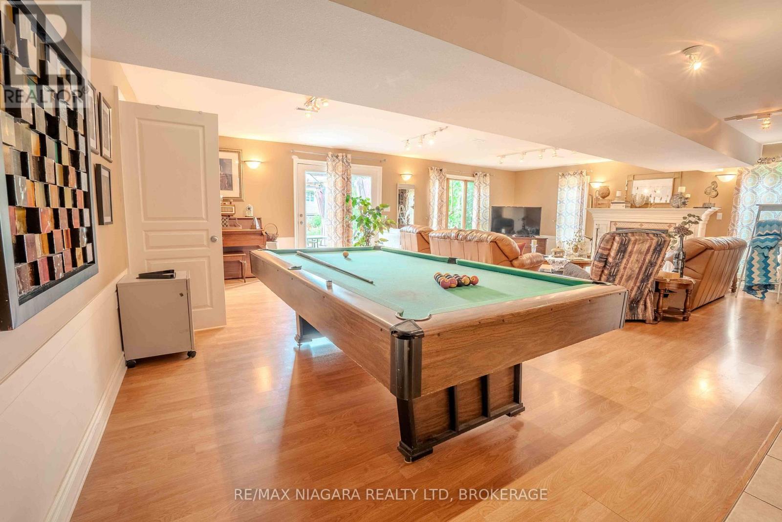 6287 Emma Street, Niagara Falls (Stamford), Ontario  L2J 4H2 - Photo 39 - X12393011