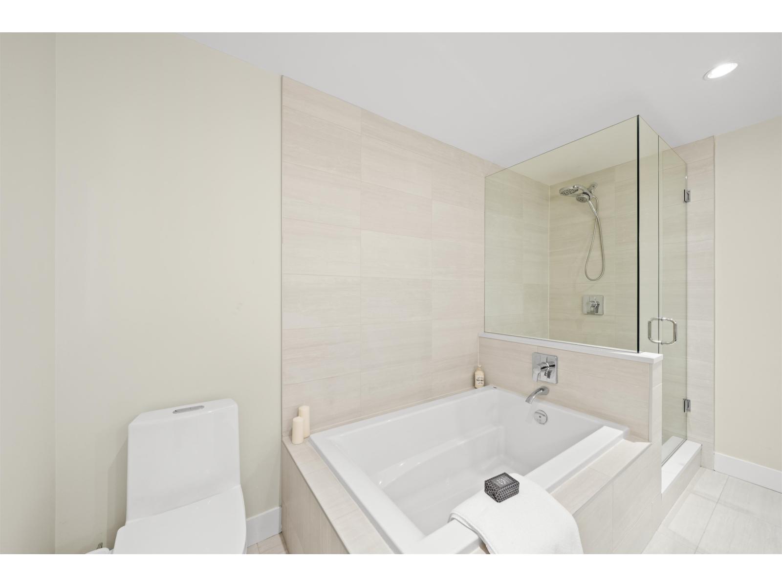 209 13585 16 Avenue, Surrey, British Columbia  V4A 1P6 - Photo 22 - R3046000