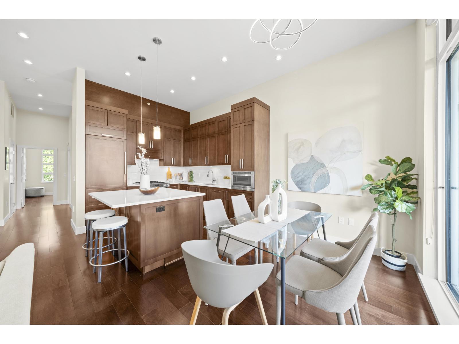209 13585 16 Avenue, Surrey, British Columbia  V4A 1P6 - Photo 8 - R3046000