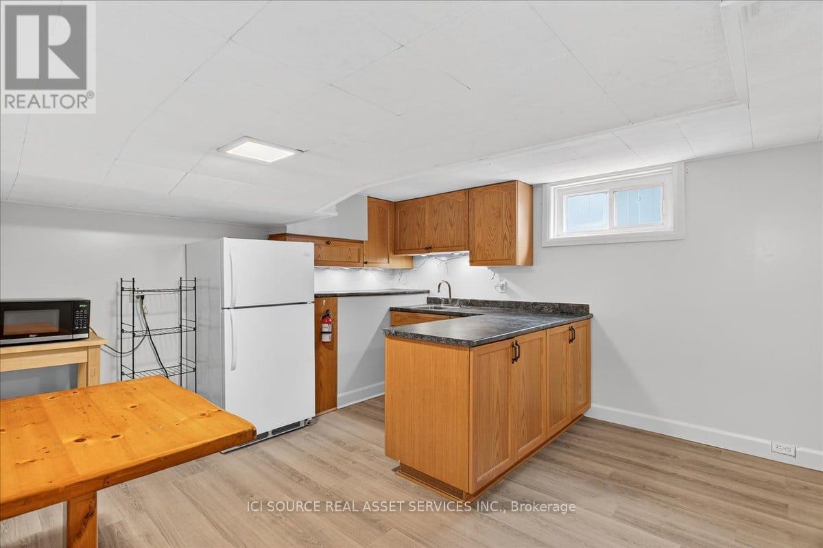 223 Mississaga Street W, Orillia, Ontario  L3V 3B6 - Photo 26 - S12390458