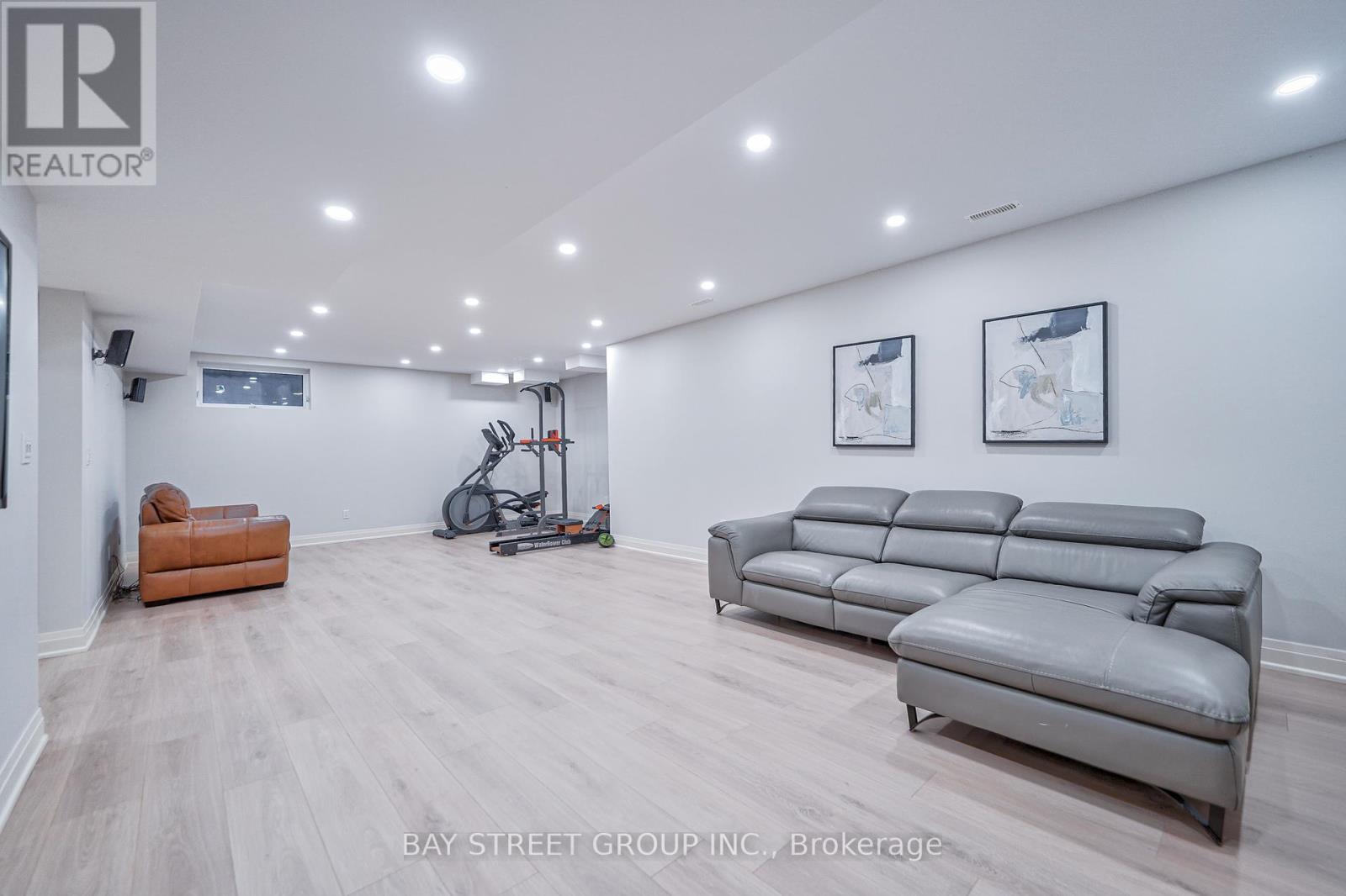 80 Churchill Avenue, Toronto (Willowdale West), Ontario  M2N 1Y9 - Photo 38 - C12392975