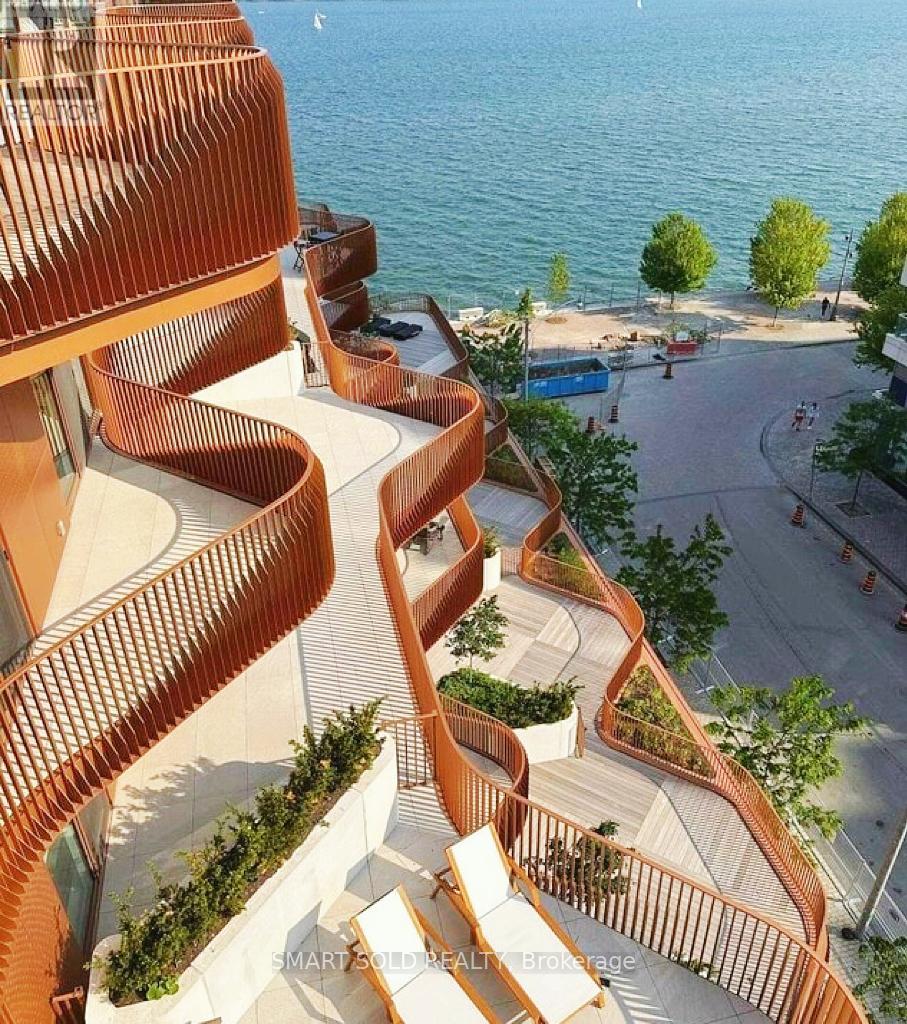 423 - 155 MERCHANTS' WHARF, Toronto, Ontario