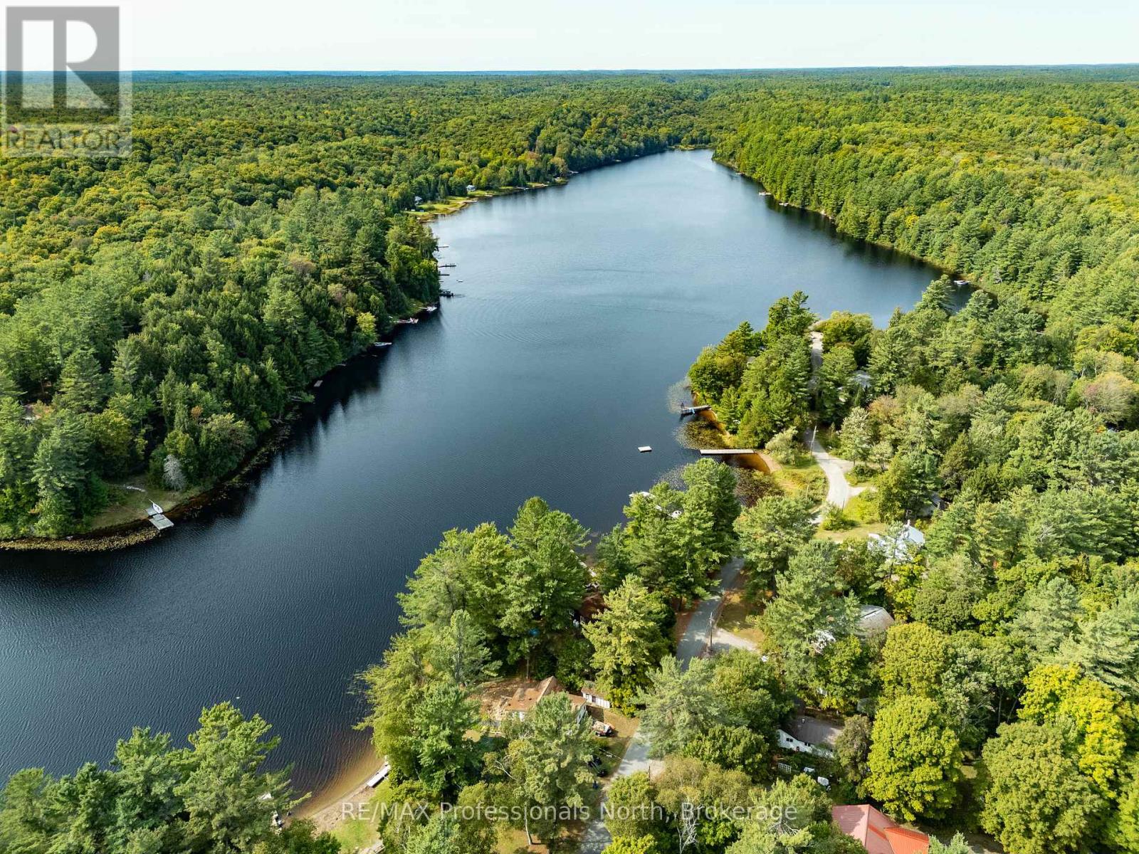 49 Beach Road, Huntsville (Stephenson), Ontario  P0B 1M0 - Photo 47 - X12375856