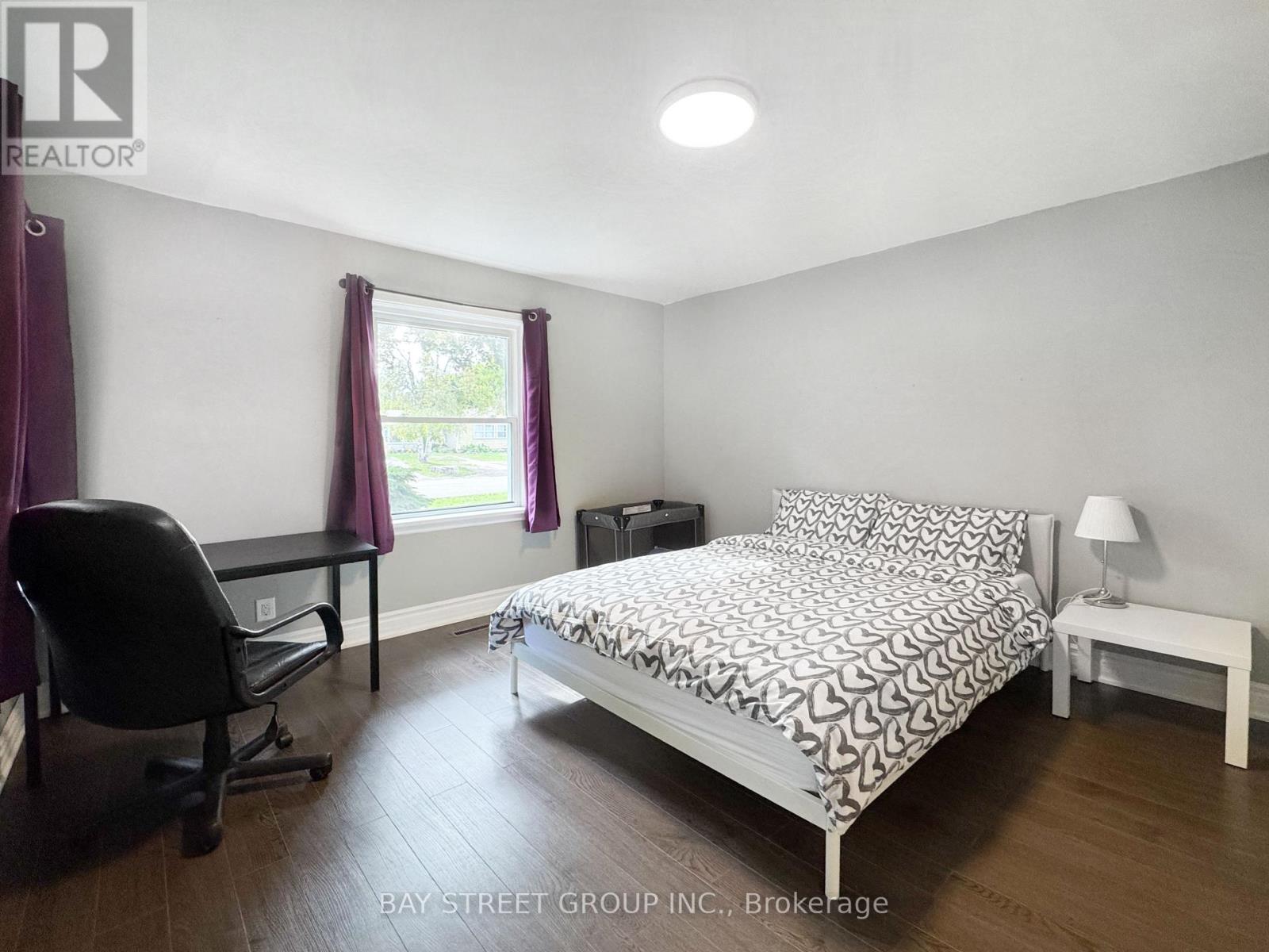 Main Floor - 8 Middle Street, Georgina, Ontario  L0E 1R0 - Photo 21 - N12393016