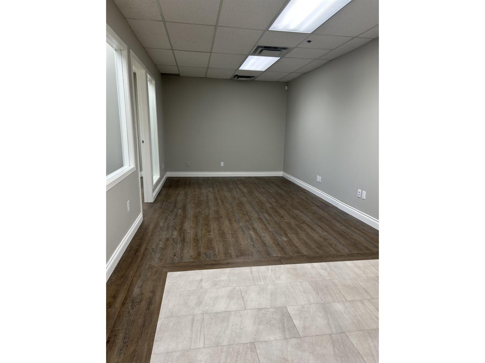 320 31935 South Fraser Way, Abbotsford, British Columbia  V2T 5N7 - Photo 2 - C8070499