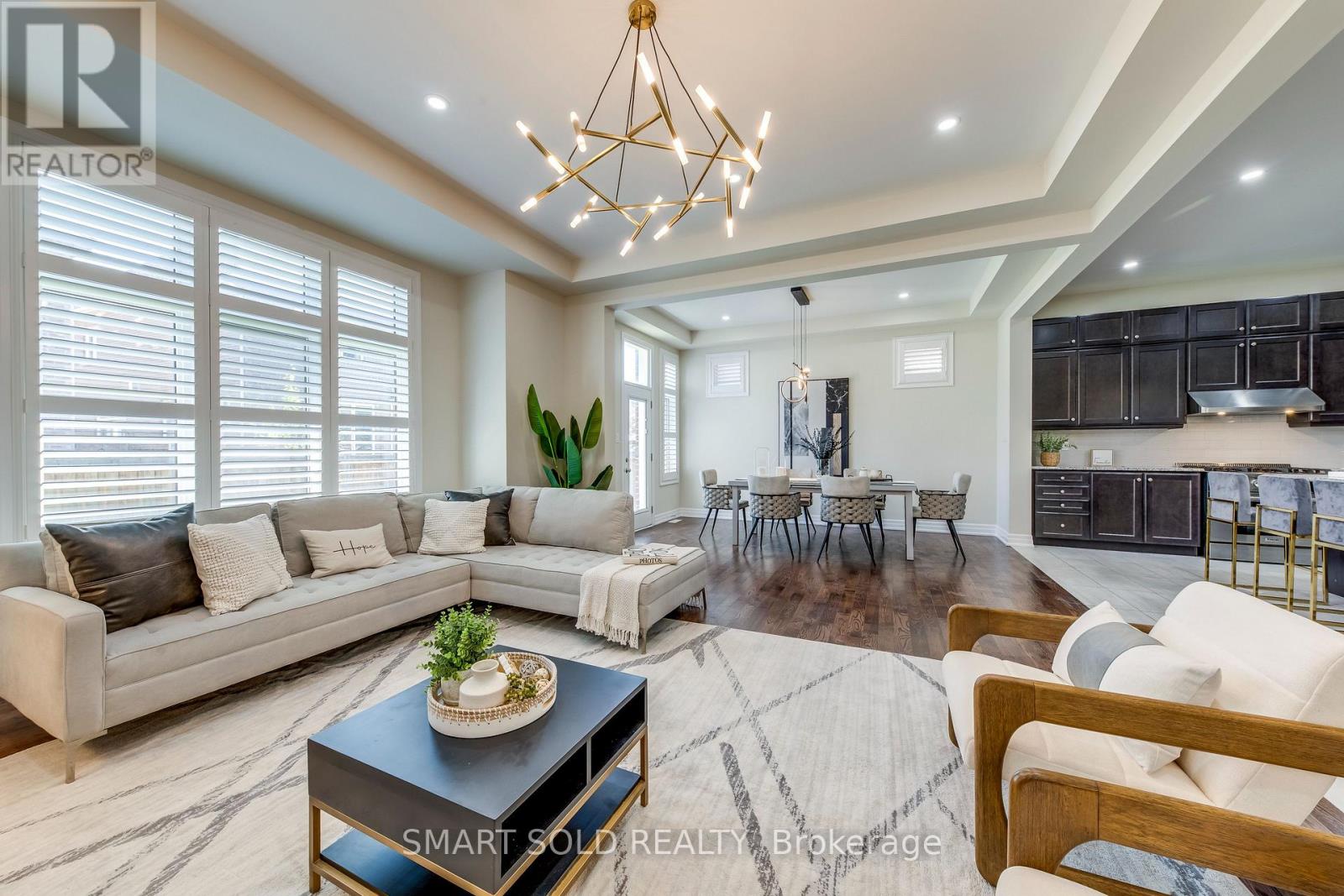 3263 Donald Mackay Street, Oakville, Ontario  L6M 0T1 - Photo 3 - W12392991