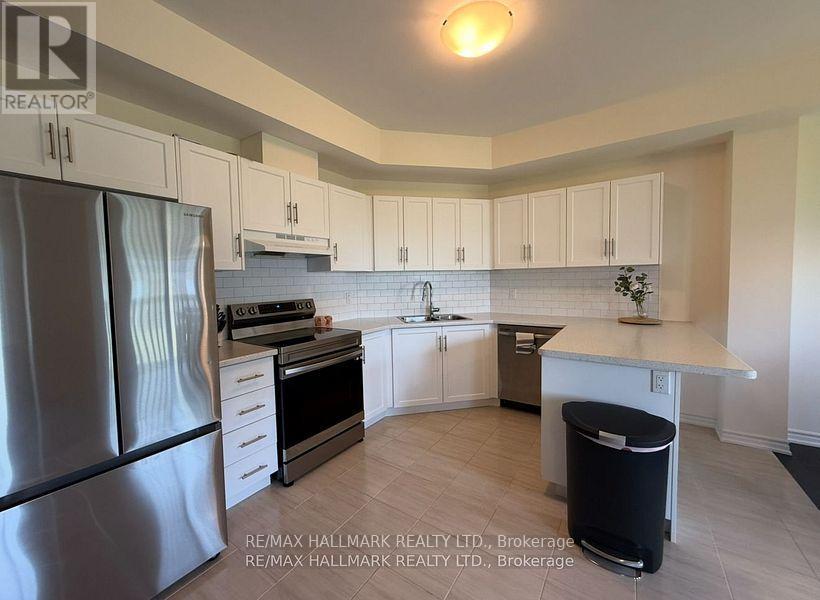 81 - 151 Rosie Street, Blue Mountains, Ontario  N0H 1J0 - Photo 4 - X12392993