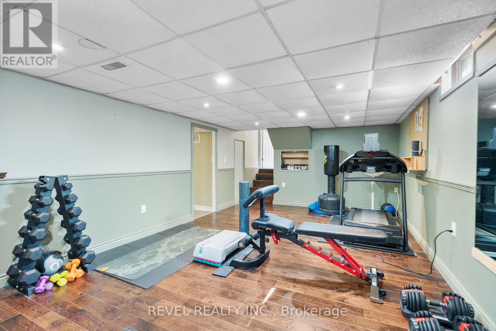 36 Cambria Drive, St. Catharines (Port Dalhousie), Ontario  L2N 6W4 - Photo 32 - X12393003