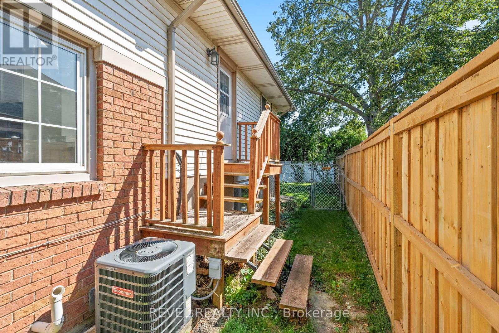 36 Cambria Drive, St. Catharines (Port Dalhousie), Ontario  L2N 6W4 - Photo 39 - X12393003