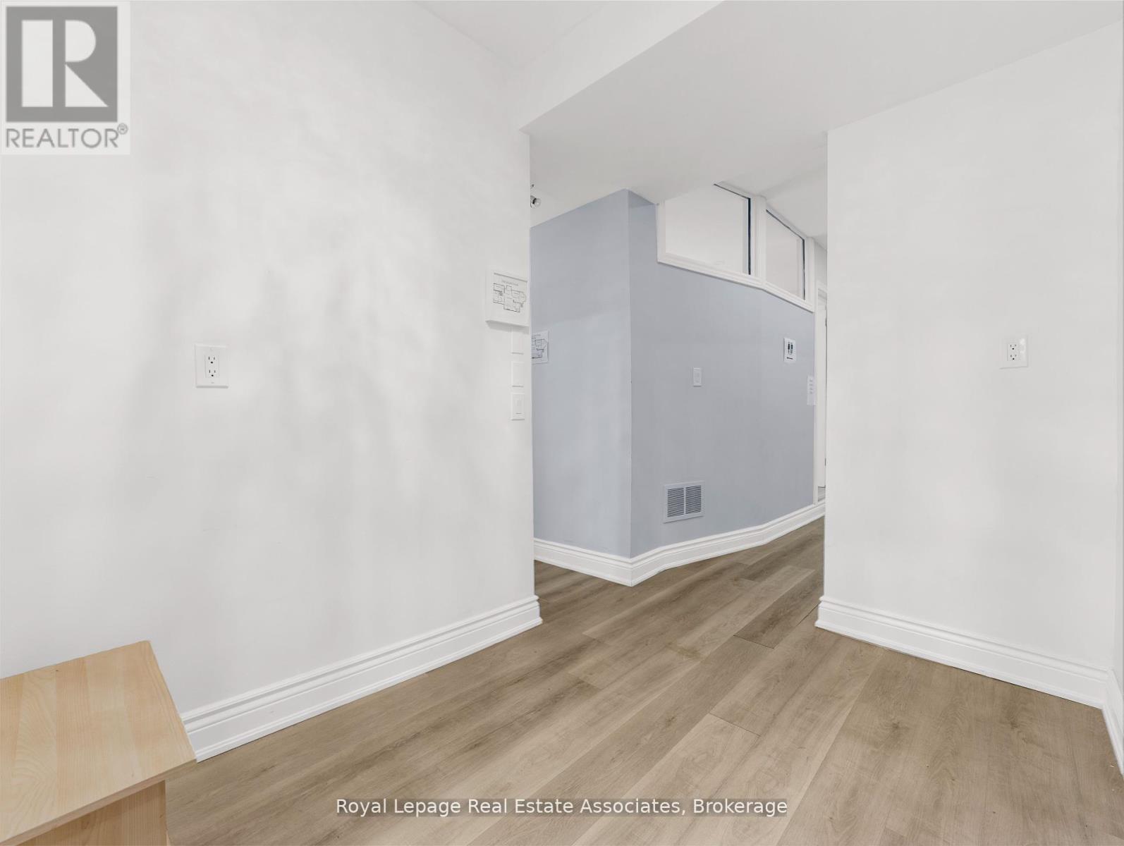 189 Hughson Street S, Hamilton, Ontario  L8N 2B6 - Photo 16 - X12393008