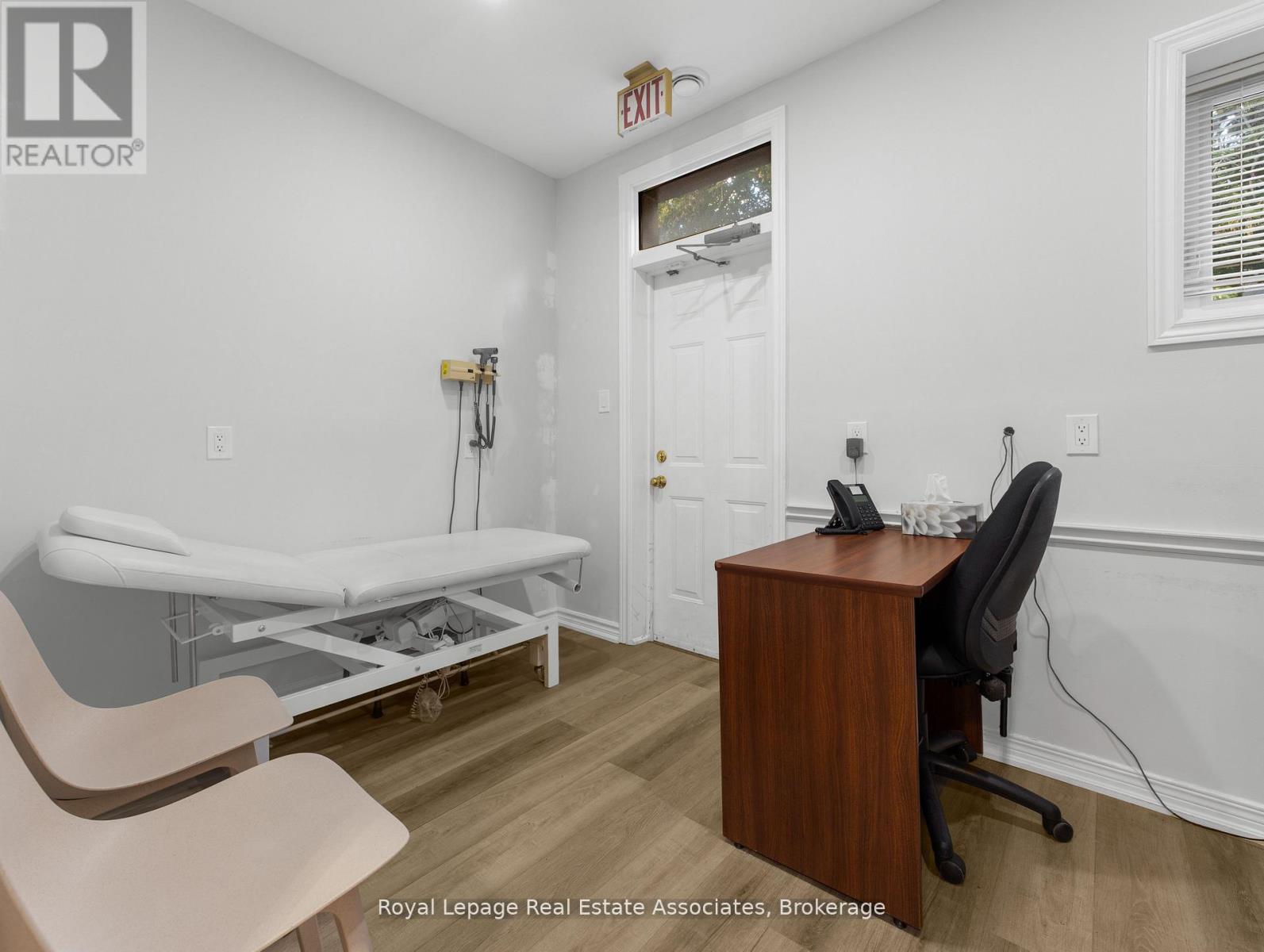 189 Hughson Street S, Hamilton, Ontario  L8N 2B6 - Photo 18 - X12393008
